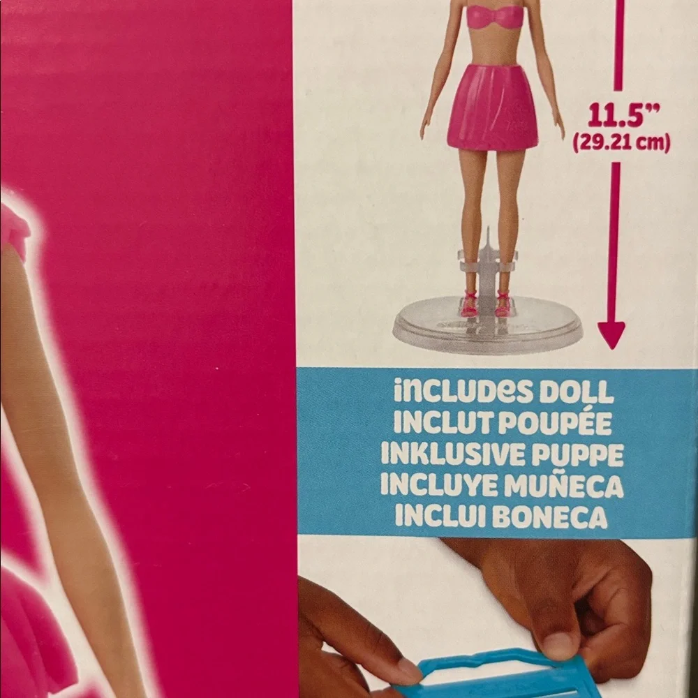 PLAY-DOH Barbie Ruffles & Bows Make Your Own Fashions Set NIB